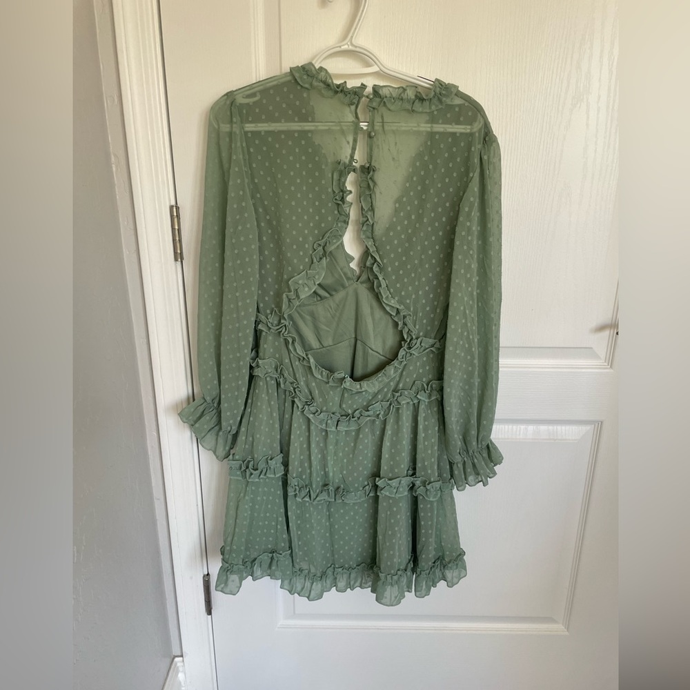 Never worn before green flowy dress